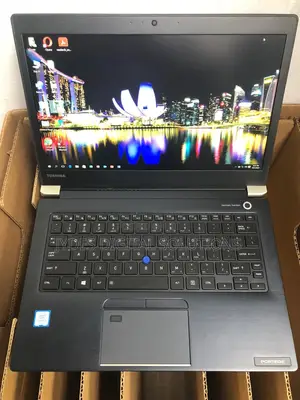 Laptop Toshiba Portege X30 8GB Intel Core I7 HDD 1T
