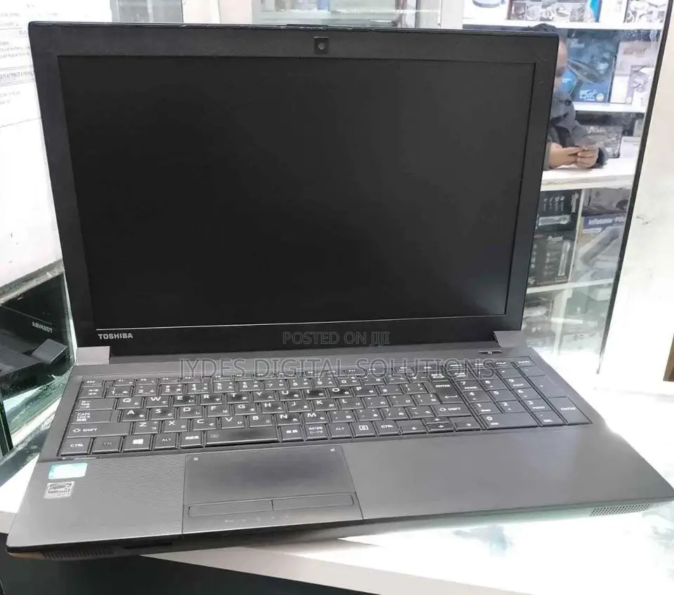 Laptop Toshiba Dynabook R634/M 4GB Intel Core I5 HDD 320GB