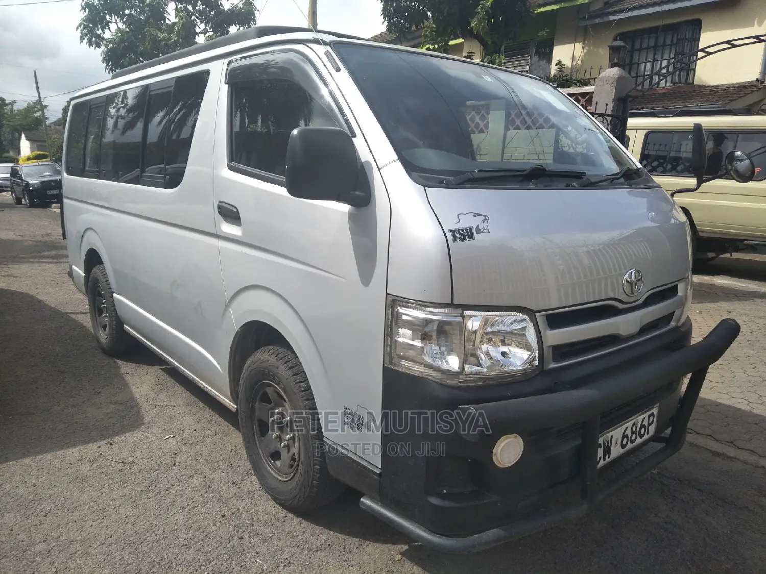 Toyota HiAce 2012 Silver