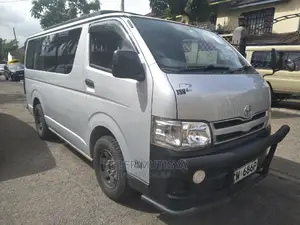 Toyota HiAce 2012 Silver