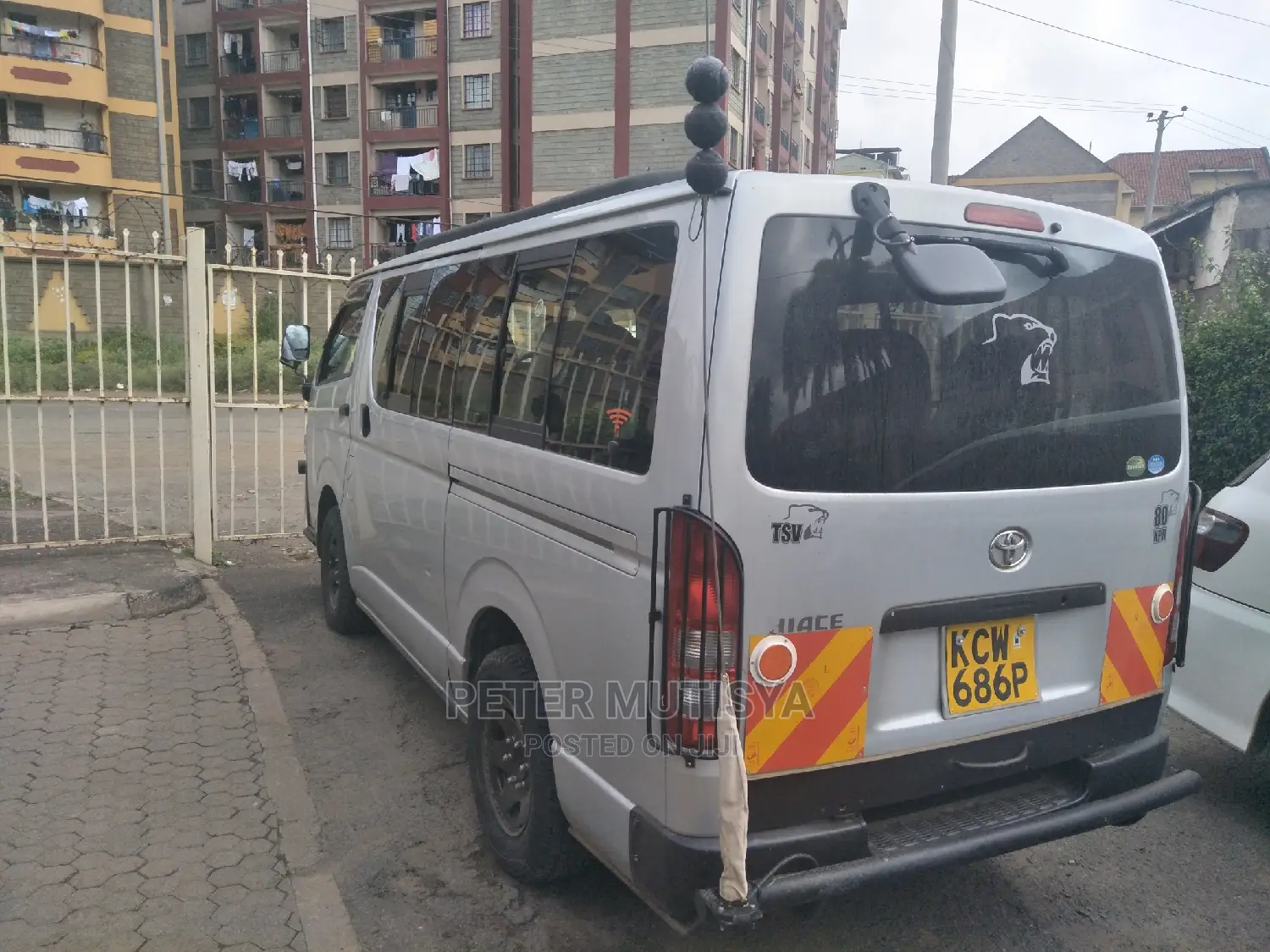 Toyota HiAce 2012 Silver