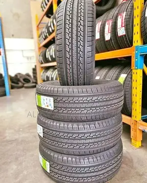 215/65 R16 Rapid Tyres ( China)