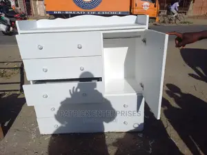 Plain Chest Of Drawers 4 By 4 Fitts