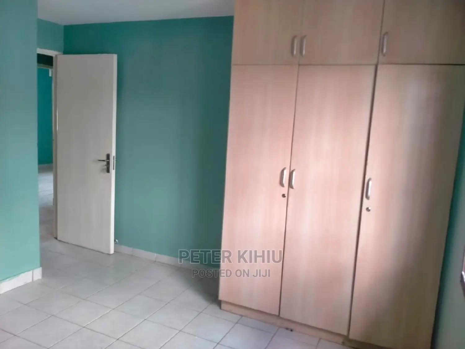 3bdrm Apartment in Nyayo Embakasi for sale