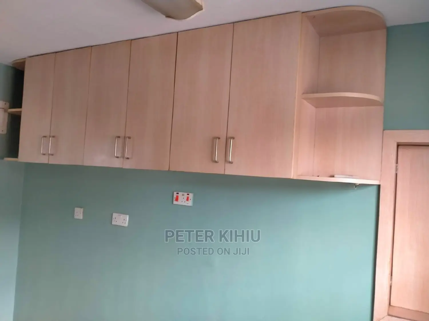 3bdrm Apartment in Nyayo Embakasi for sale