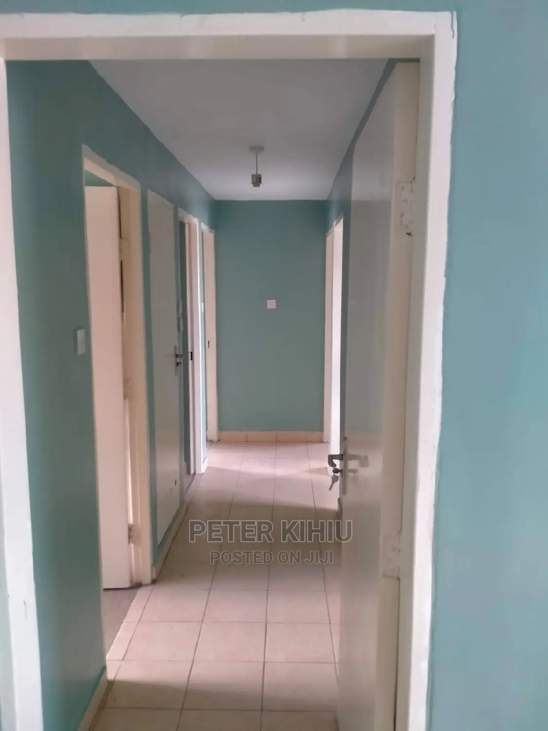 3bdrm Apartment in Nyayo Embakasi for sale