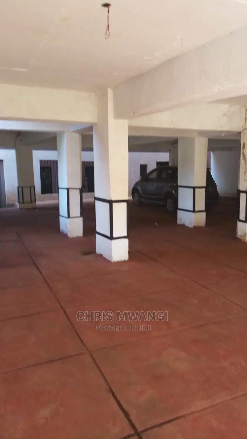 1bdrm Block of Flats in Kinoo, Regen for Sale