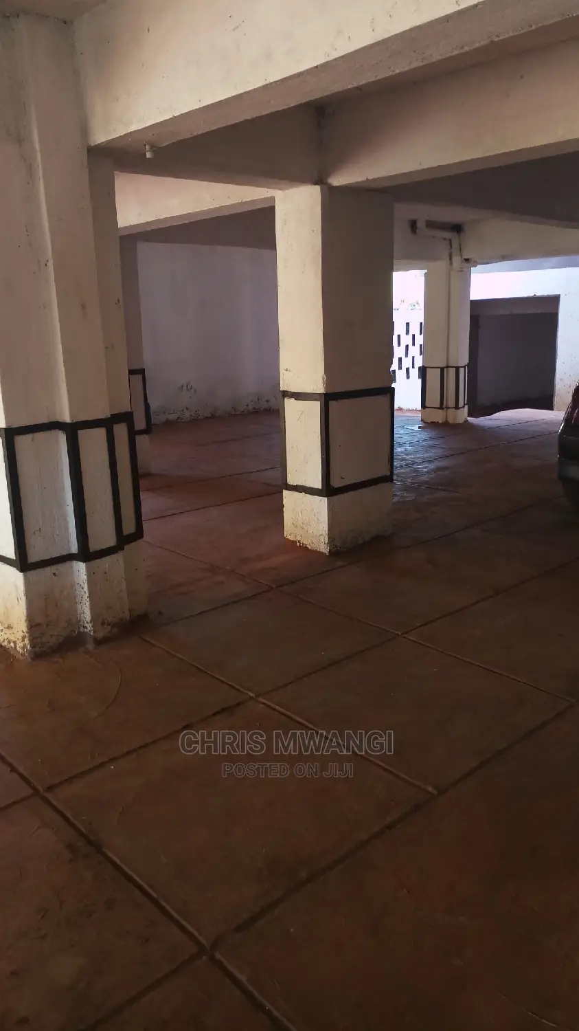 1bdrm Block of Flats in Kinoo, Regen for Sale