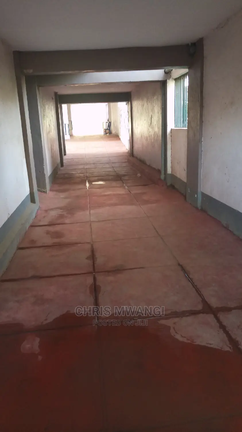1bdrm Block of Flats in Kinoo, Regen for Sale