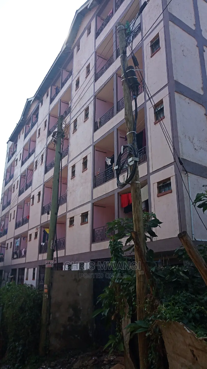 1bdrm Block of Flats in Kinoo, Regen for Sale