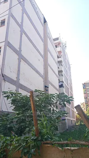 1bdrm Block of Flats in Kinoo, Regen for Sale