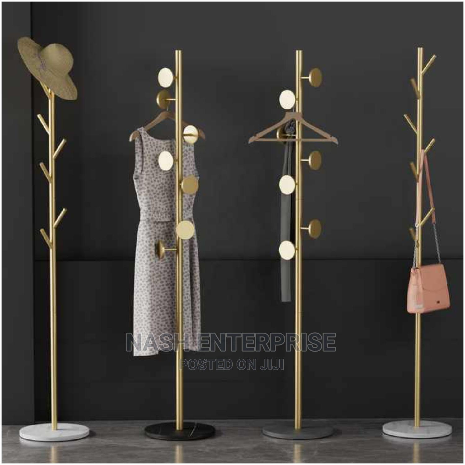 Metallic Handbag/Coat Hanger With Pure Marble Base in Nairobi Central