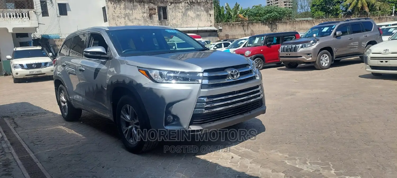 Toyota Kluger 2016 Gray