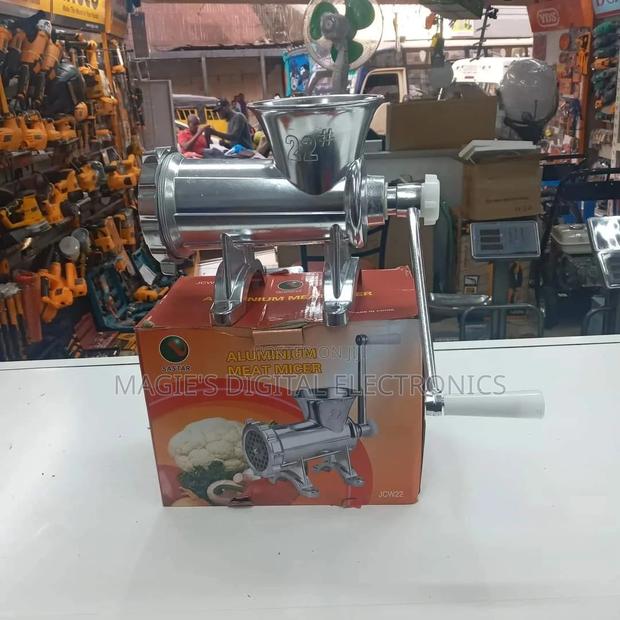 Manual Meat Mincer - thumbnail 2