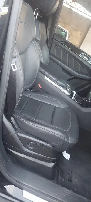 Mercedes-Benz GLC-Class 2017 Silver