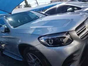 Mercedes-Benz GLC-Class 2017 Silver