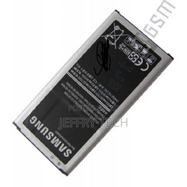 Samsung G3815 Galaxy Express 2 Battery Replacement - thumbnail 3