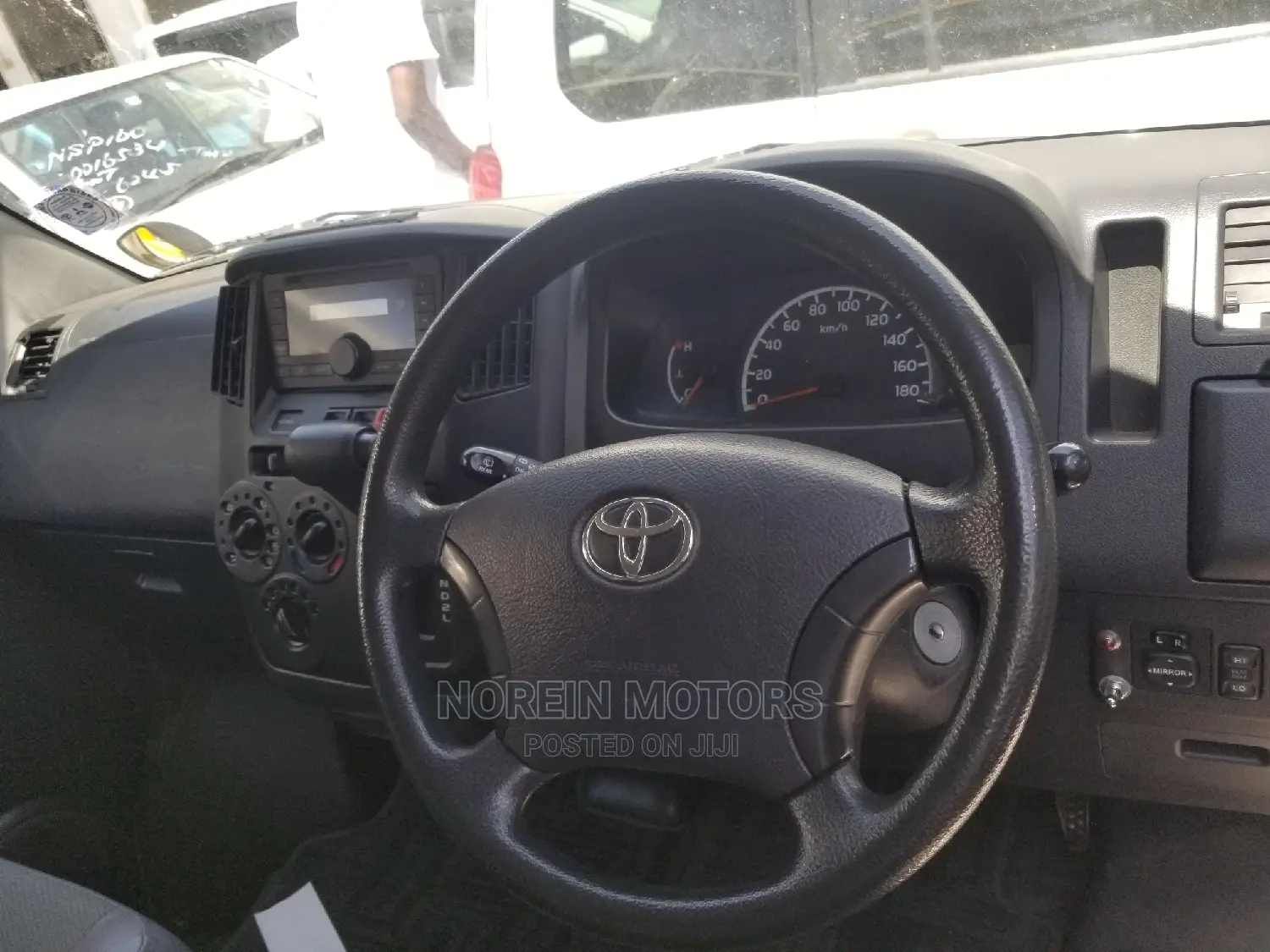 Toyota TownAce 2015 Yellow