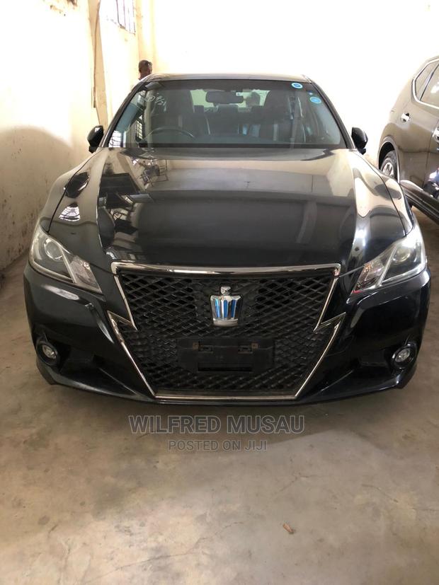 Toyota Crown 2015 Black - thumbnail 2