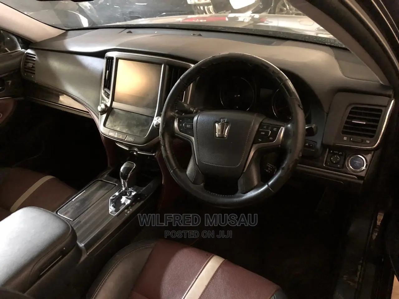 Toyota Crown 2015 Black