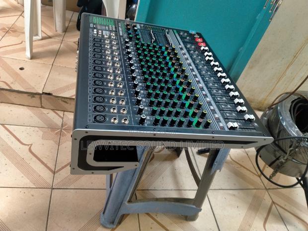 Proffessional Mixer