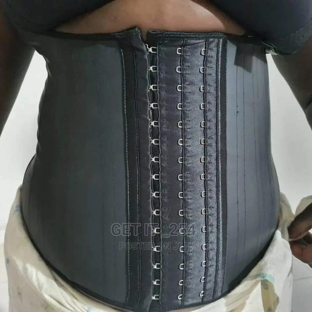 Latex Material Waistrainer - thumbnail 2