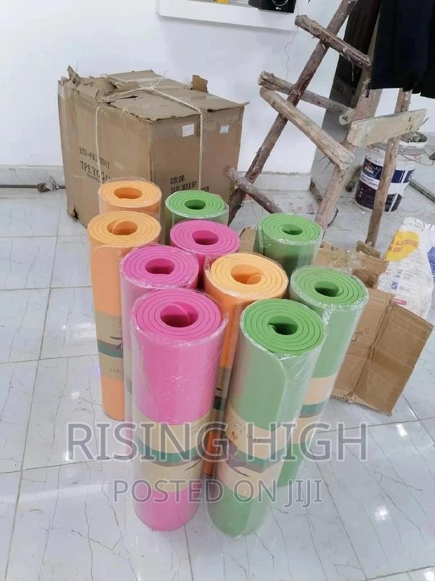 Best and Comfortable Yoga Mats - main view