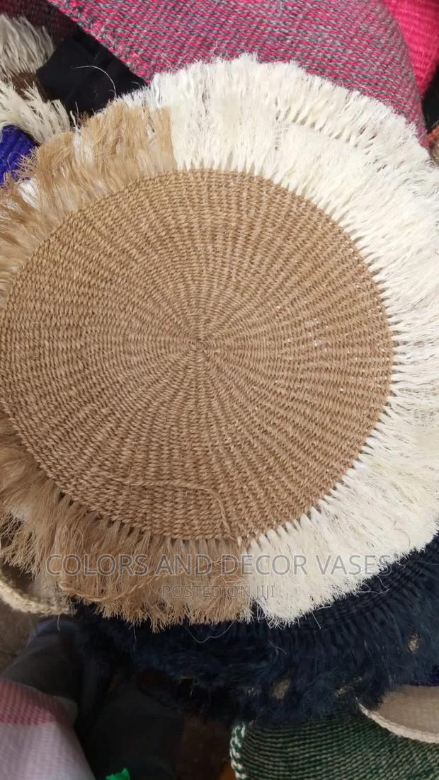 Table Mats and Baskets - thumbnail 4