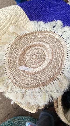 Table Mats and Baskets - thumbnail 2