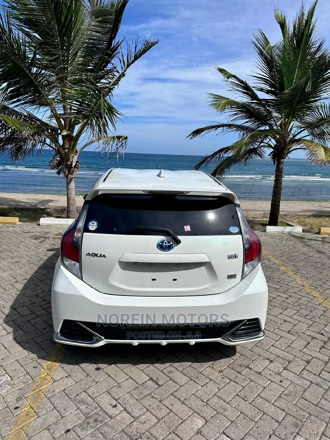 Toyota Aqua 2015 White