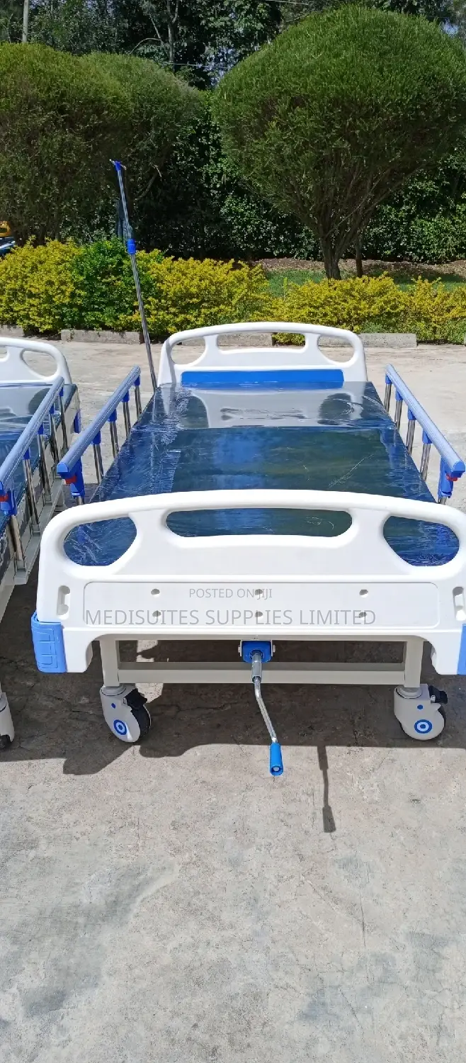 Single Crank Hospital Bed With Mattress .