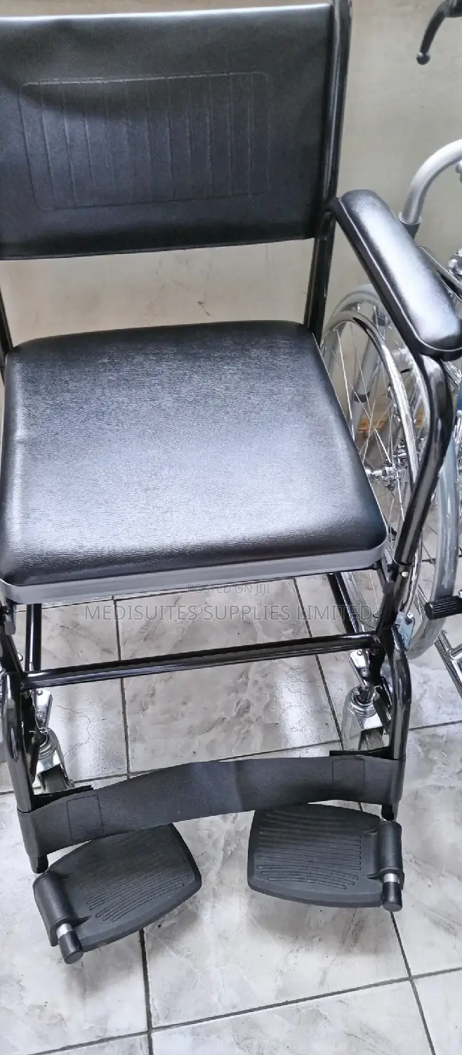 Commode Chair .(Standard )