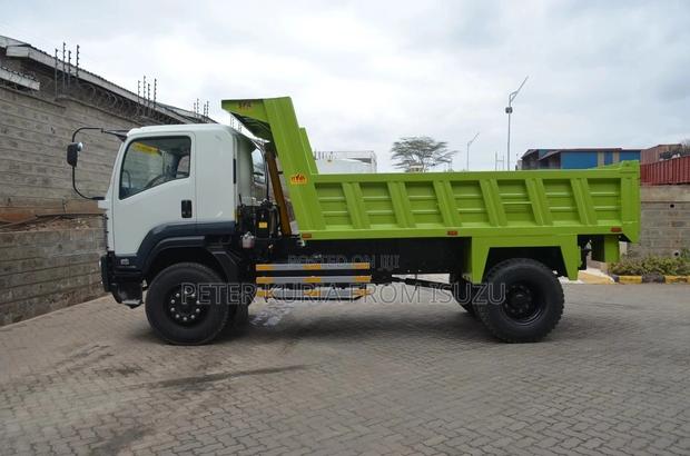 Isuzu 2023 FVR Tipper 95% Financing - thumbnail 5