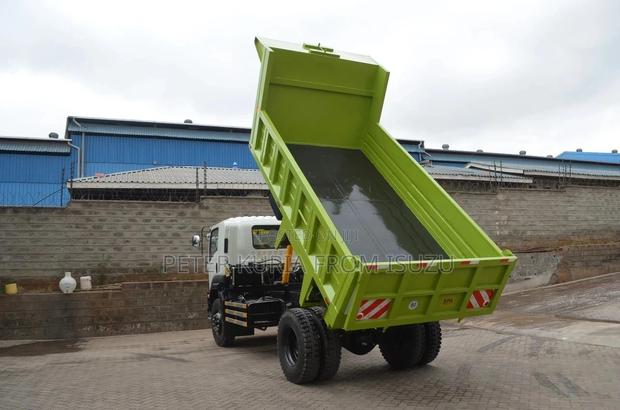 Isuzu 2023 FVR Tipper 95% Financing - thumbnail 7
