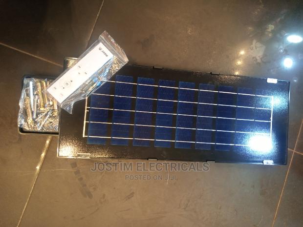 200w Solar Street Lights - thumbnail 2
