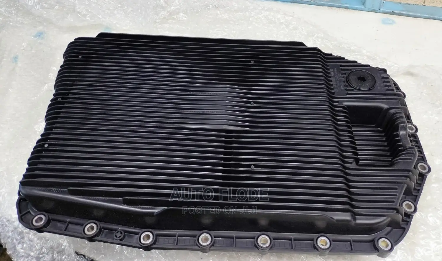 BMW E87,E90,Automatic Transmission Oil Pan.