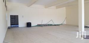 Showroom to Let
