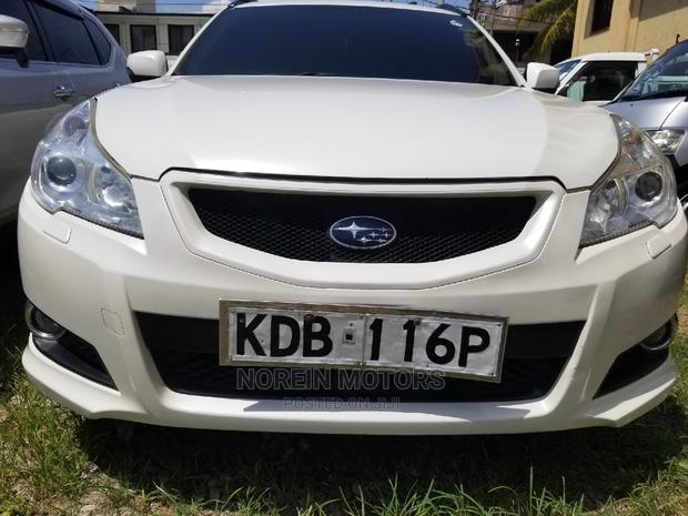 Subaru Outback 2014 White - thumbnail 2