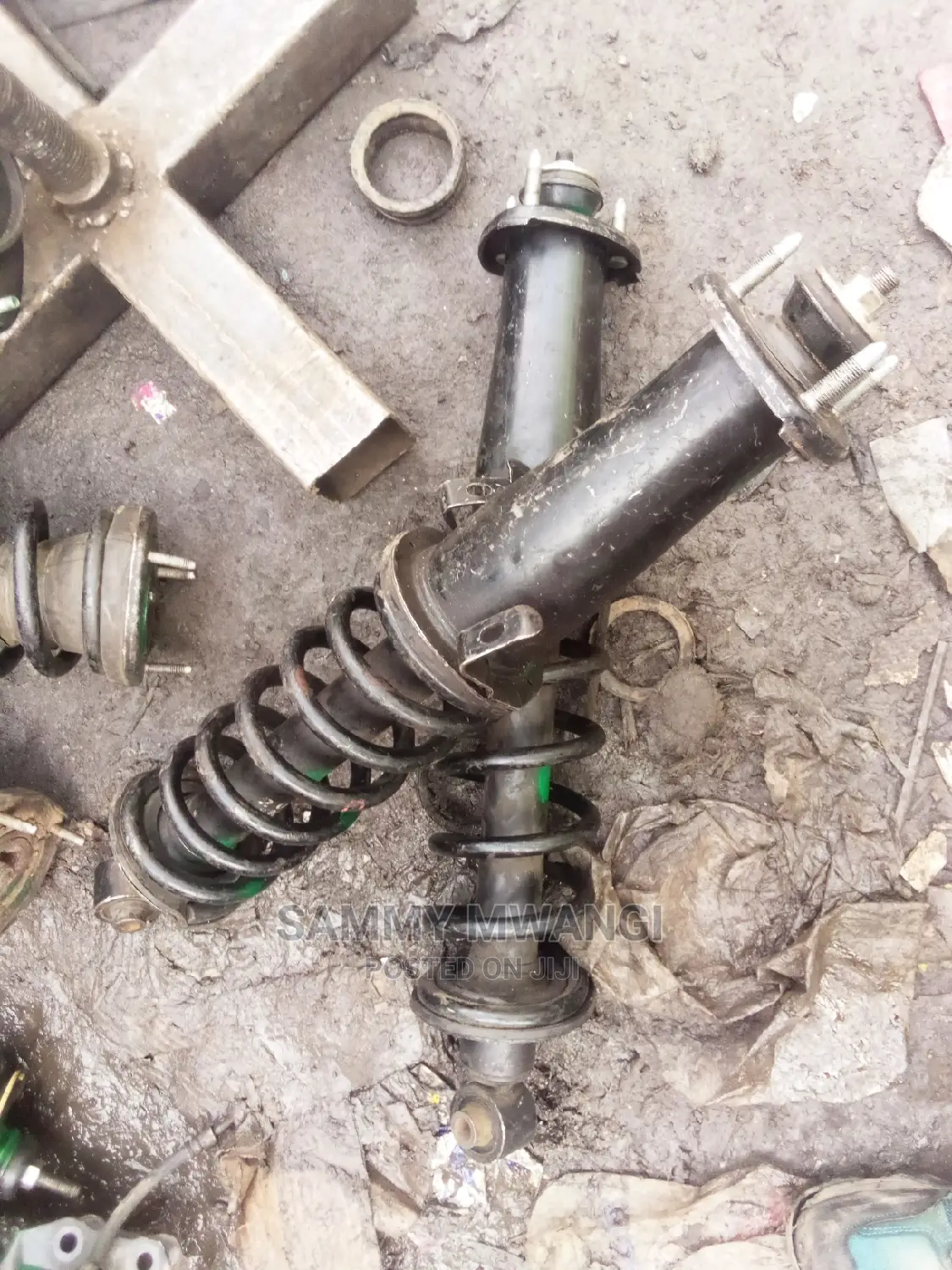 Toyota Crown Shocks