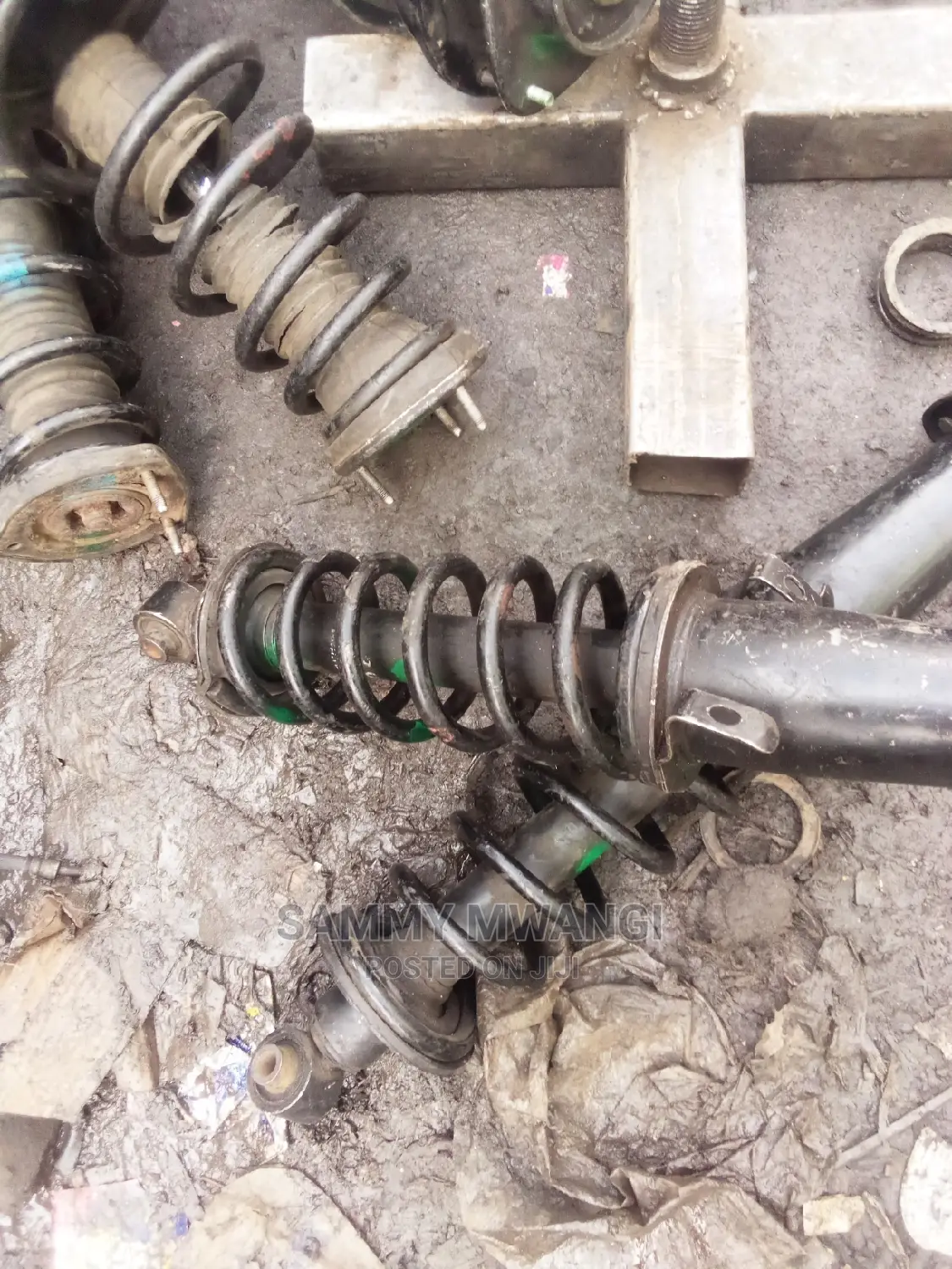 Toyota Crown Shocks