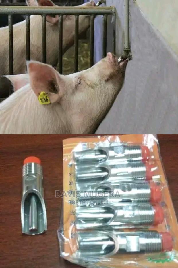 Automatic Pig Nipple Drinkers - thumbnail 2