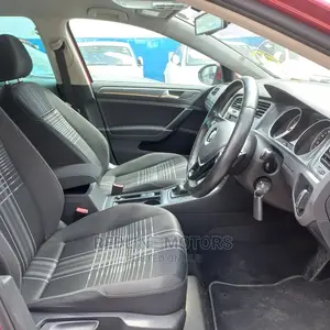 Volkswagen Golf 2016 Red