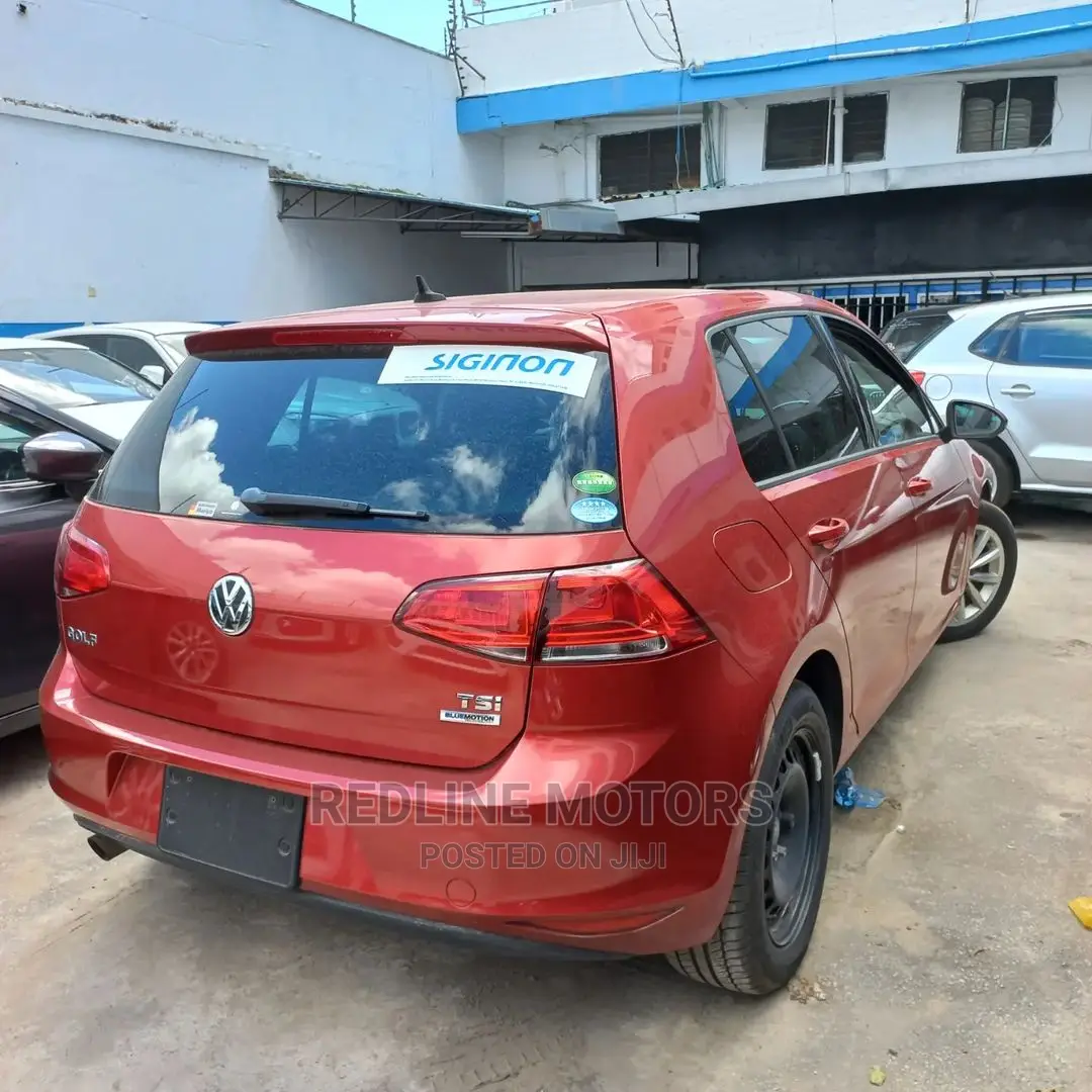 Volkswagen Golf 2016 Red