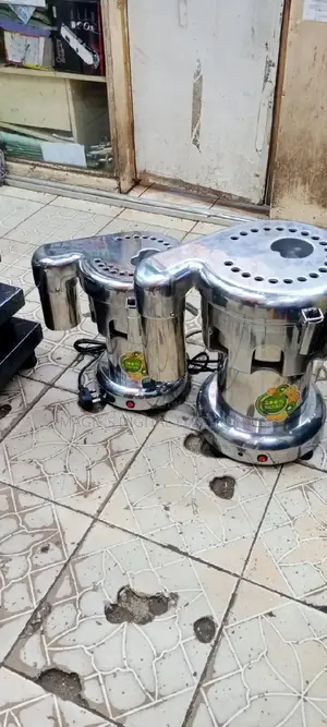 Commercial Juicer