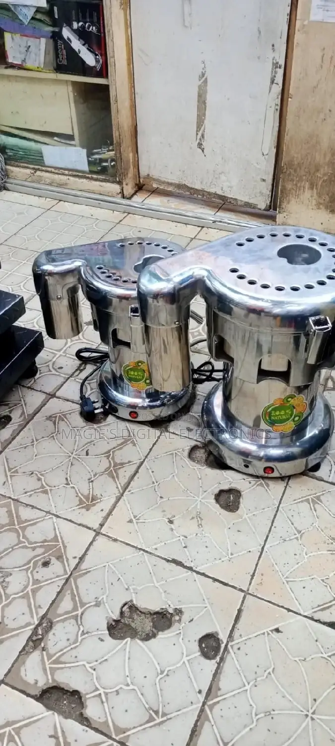 Commercial Juicer