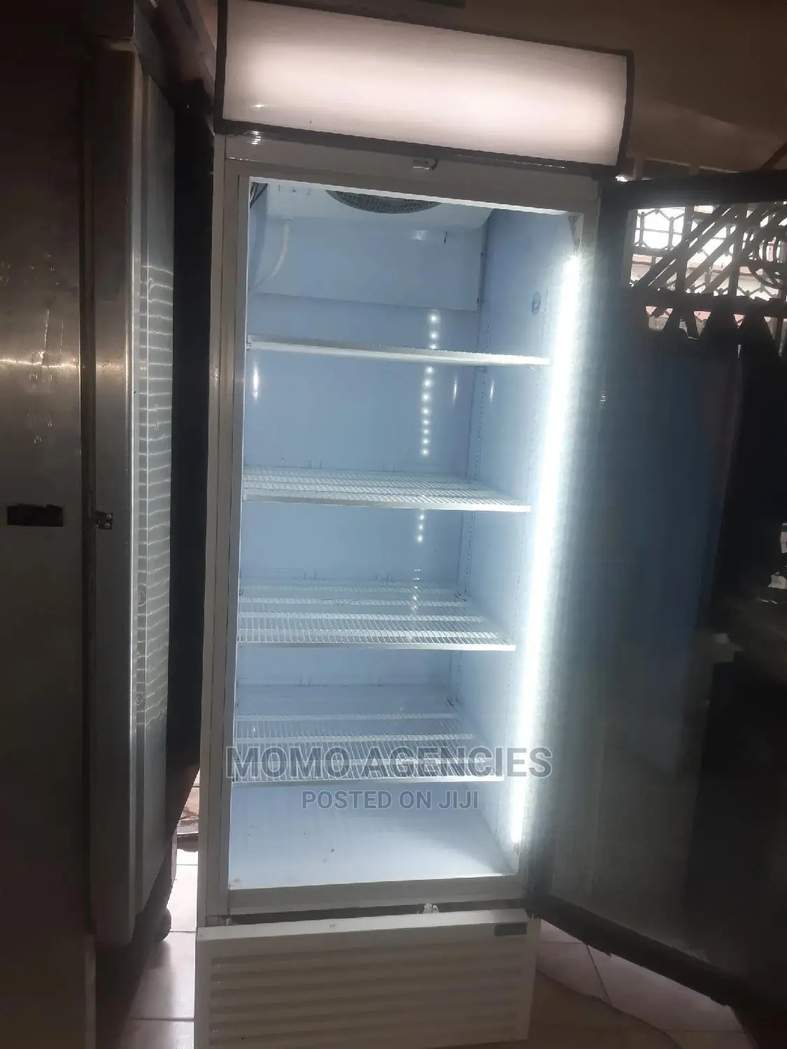 Display Fridges 650l