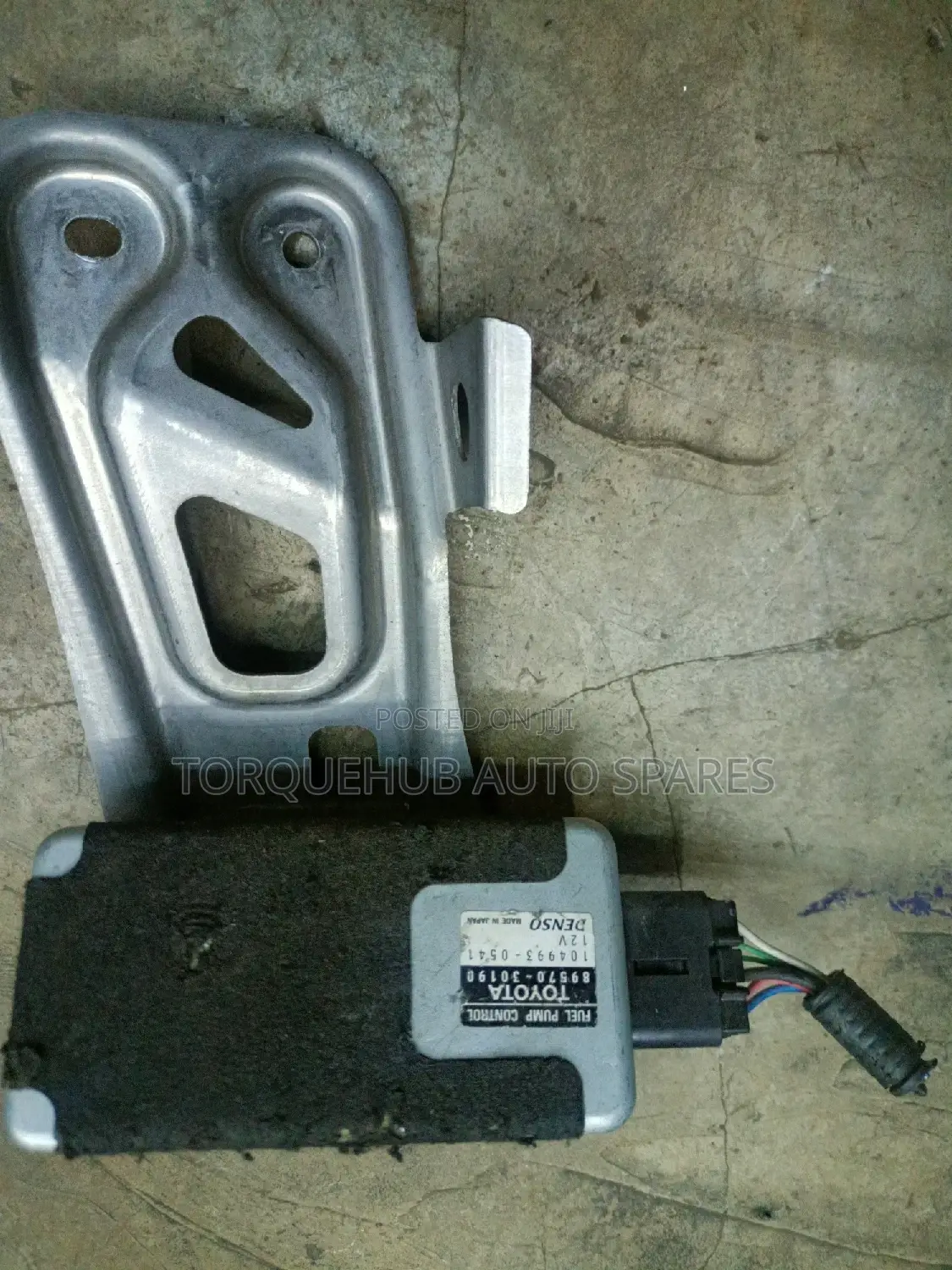 Toyota Crown Fuel Pump Control Module