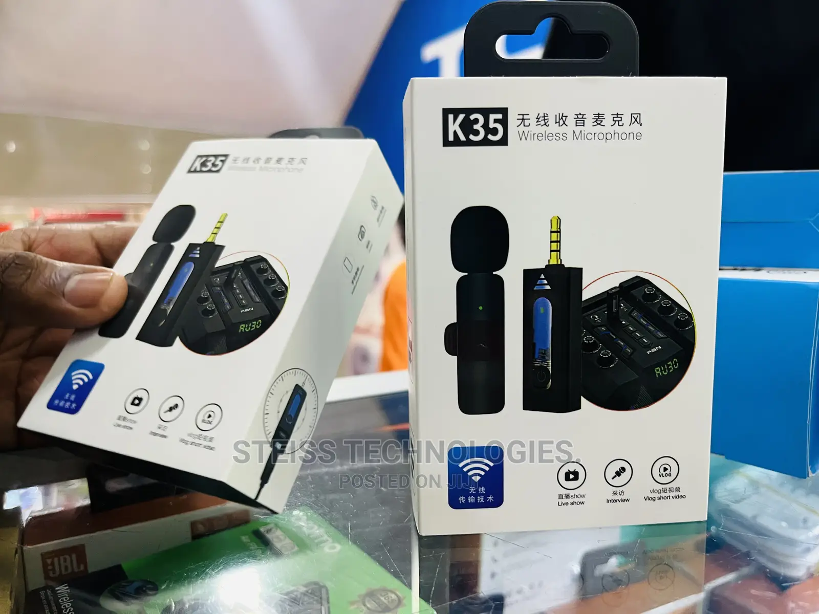Double Wireless Microphone.