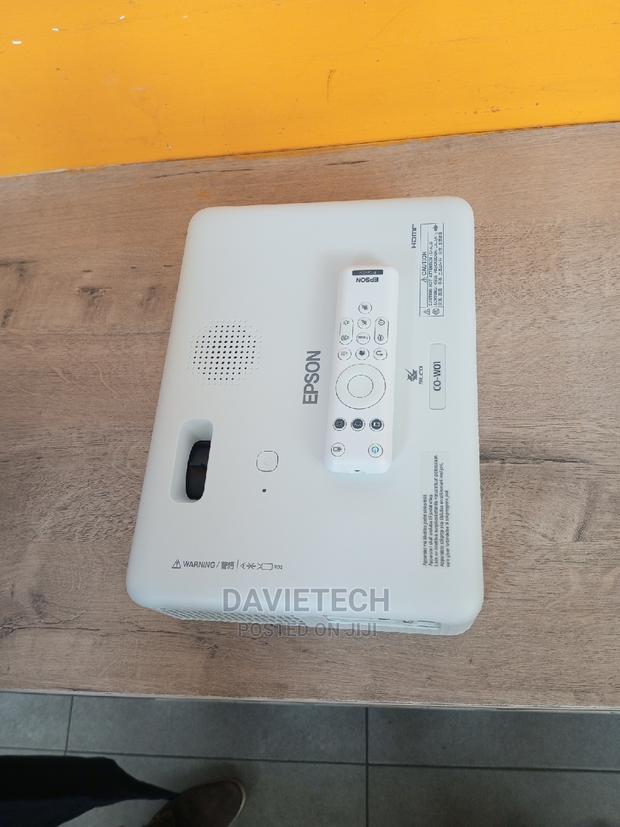 EPSON Co- W01 Projector - thumbnail 2