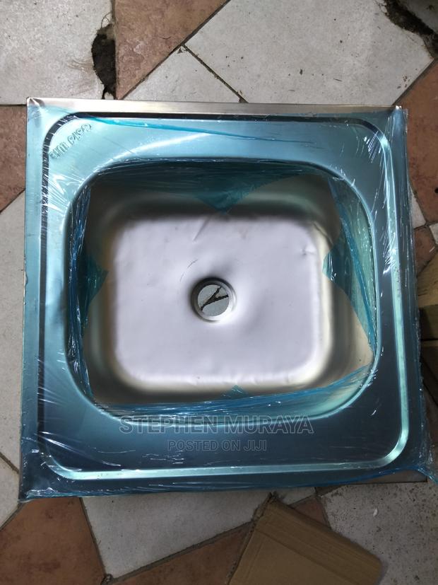 Single Hole Basin - main view